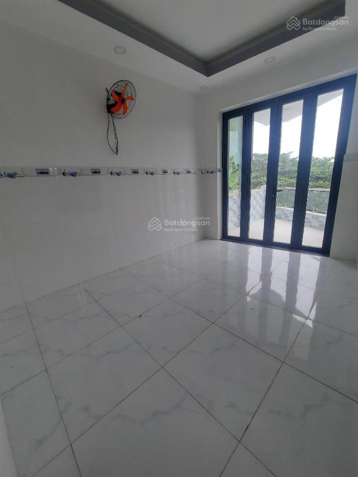 Nhà đẹp ở liền view sông thoáng mát q8