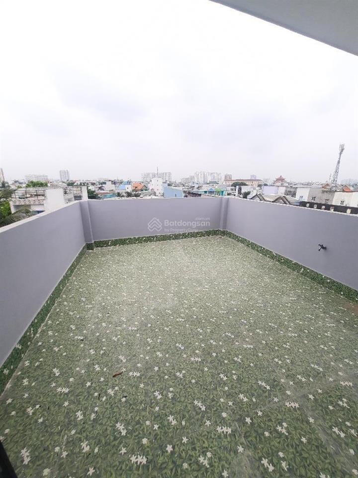 Nhà đẹp ở liền view sông thoáng mát q8