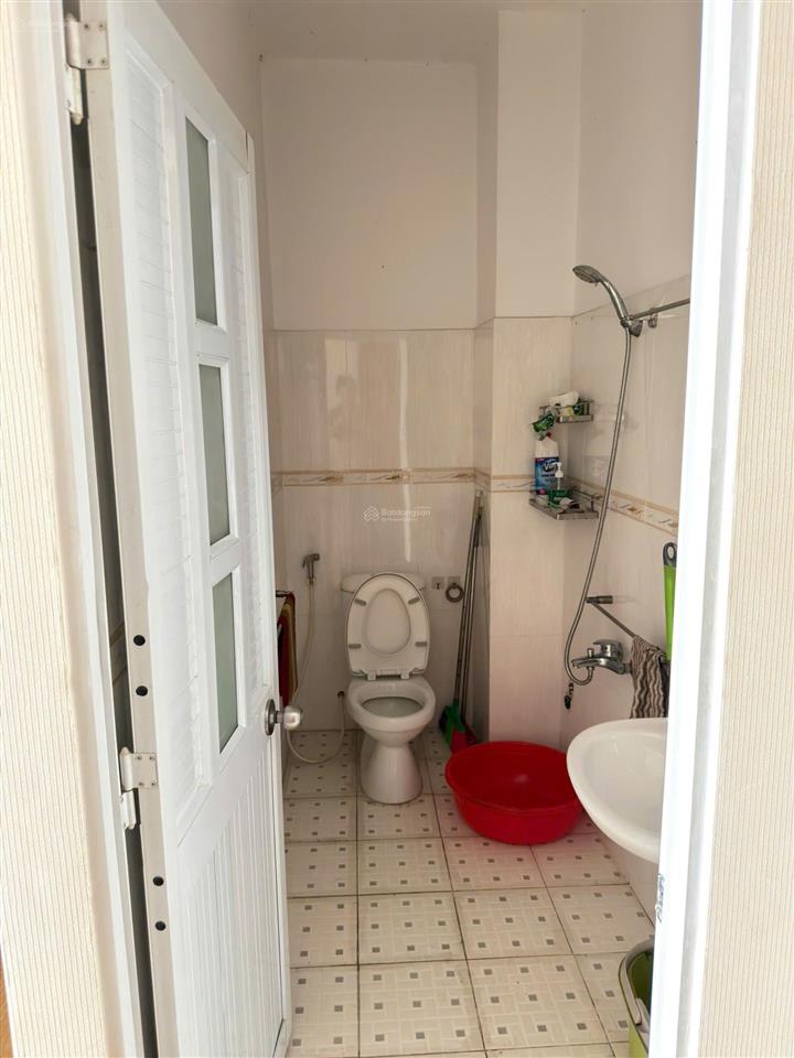 Bán nhà siêu hiểm gần sân bay tiện mở văn phòng hoặc chdv tân bình