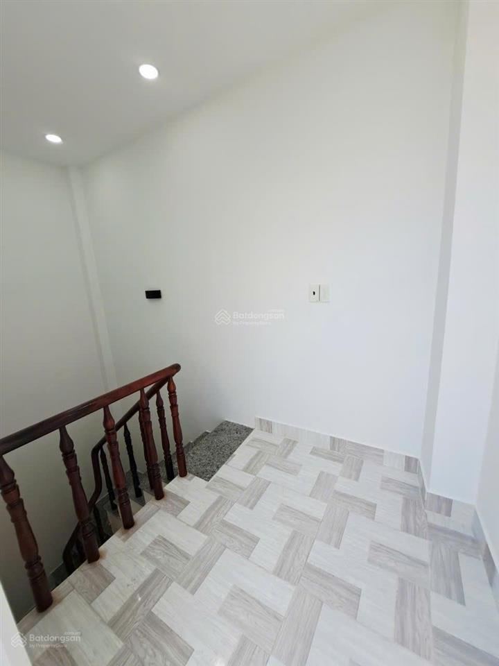 Bán nhà hương lộ 2, gần tên lửa, 16m², 2 lầu, giá tốt 1,55 tỷ