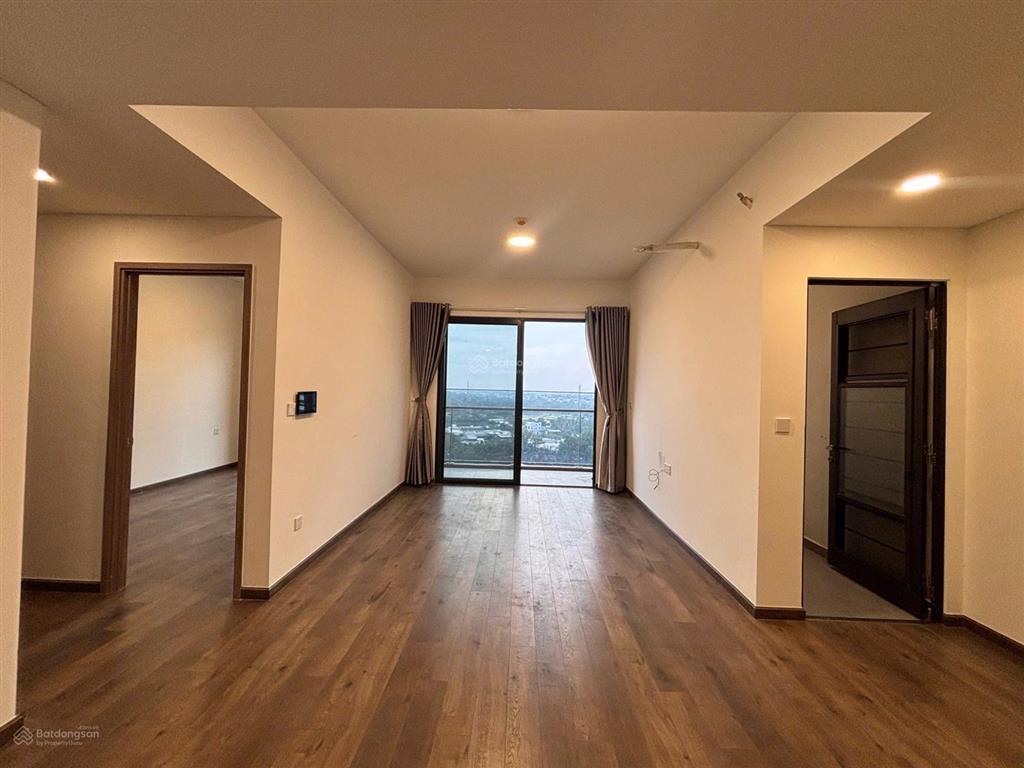 Cho thuê panorama  mizuki park, 2pn 2wc, có nội thất, view sông thoáng mát. giá 13 triệu