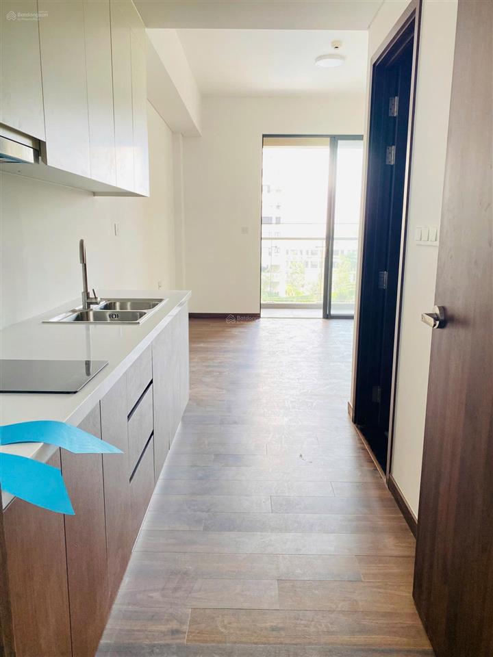 Cho thuê studio mp678  mizuki park, nhà trống có rèm. giá 6,5 triệu