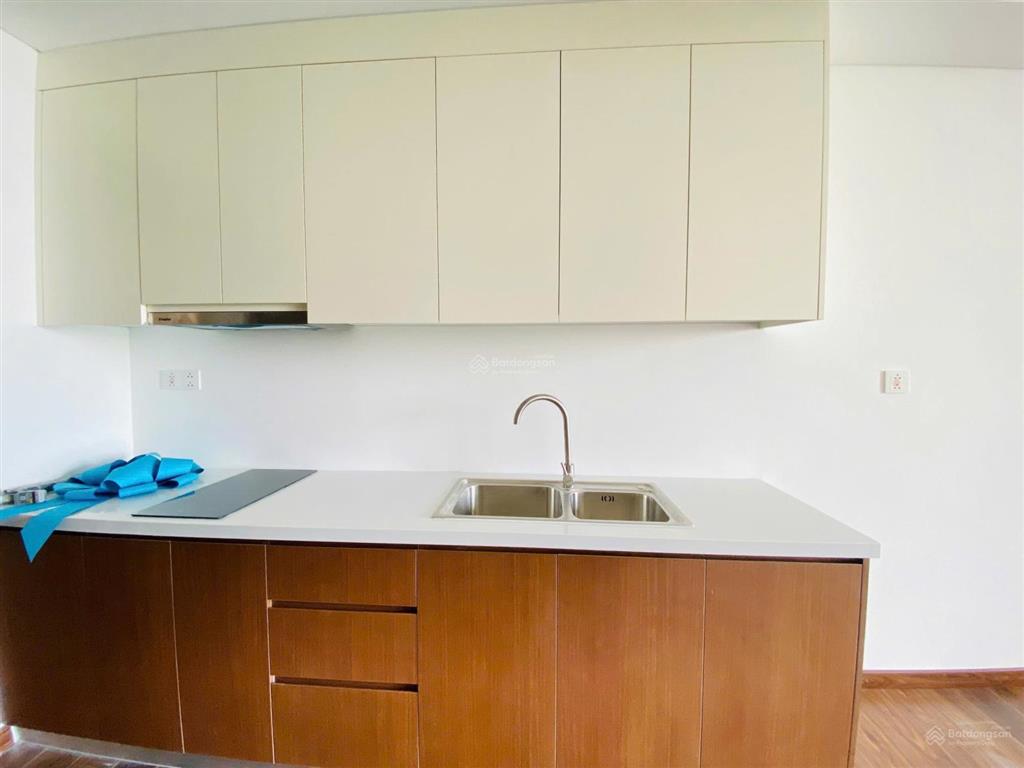Cho thuê studio mp678  mizuki park, nhà trống có rèm. giá 6,5 triệu