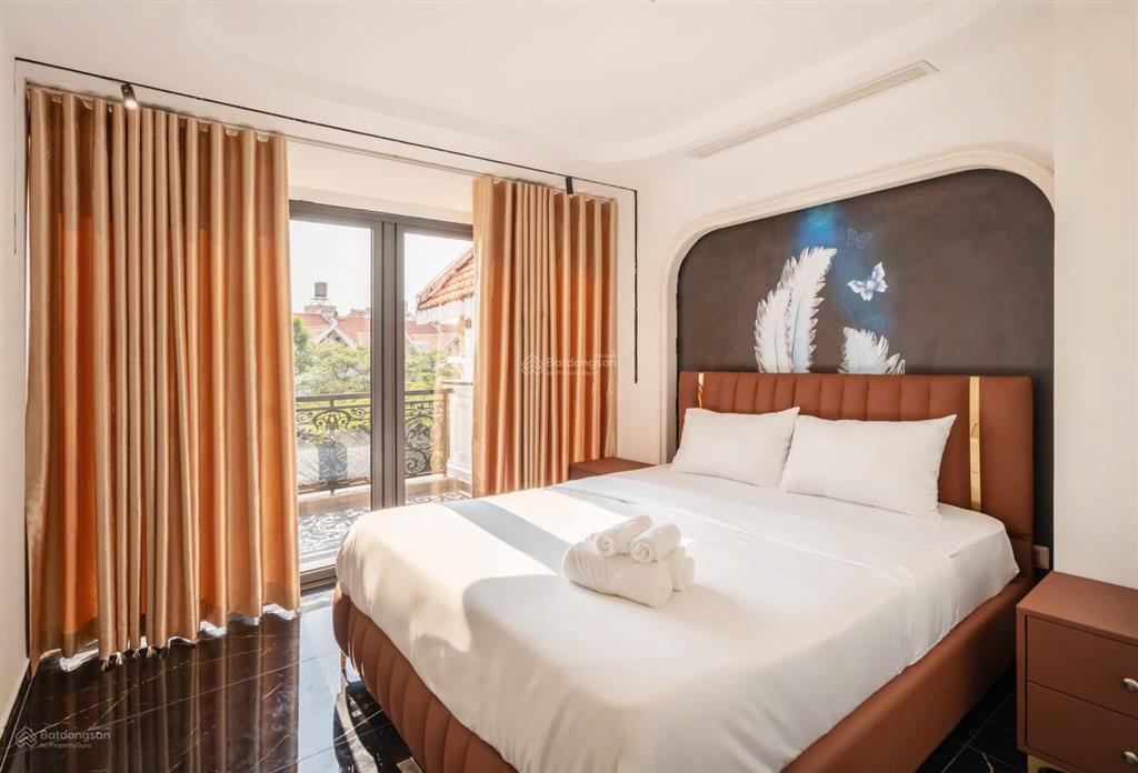 Cho thuê ch biệt thự luxury him lam, quận 7, nội thất nhà gần 20 tỷ