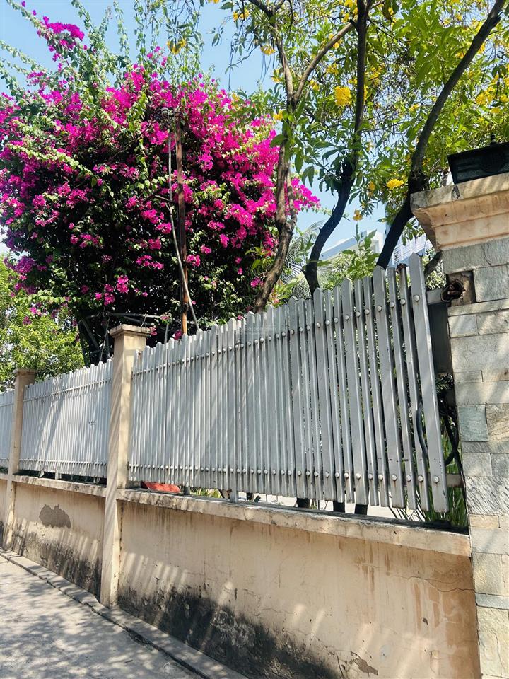 Biệt thự sân vườn 320m2 kế khu bộ công an quận 7