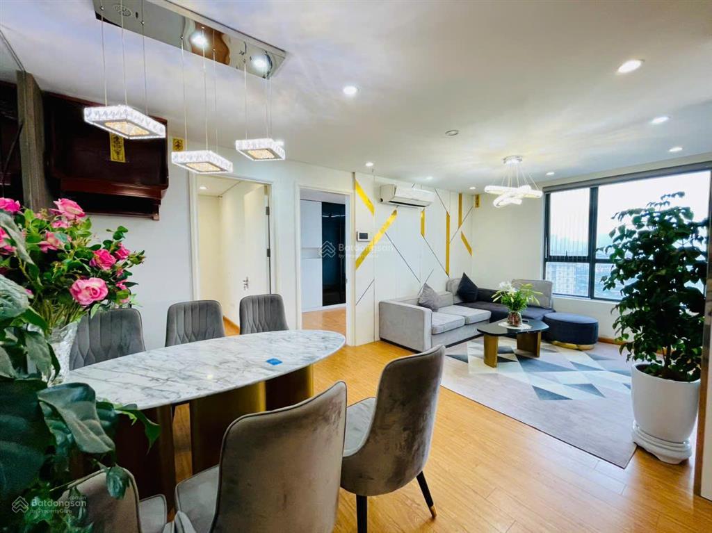 Cho thuê chcc 1pn  2pn  3pn tại hong kong tower, 243a đê la thành, full nội thất/cơ bản, giá rẻ
