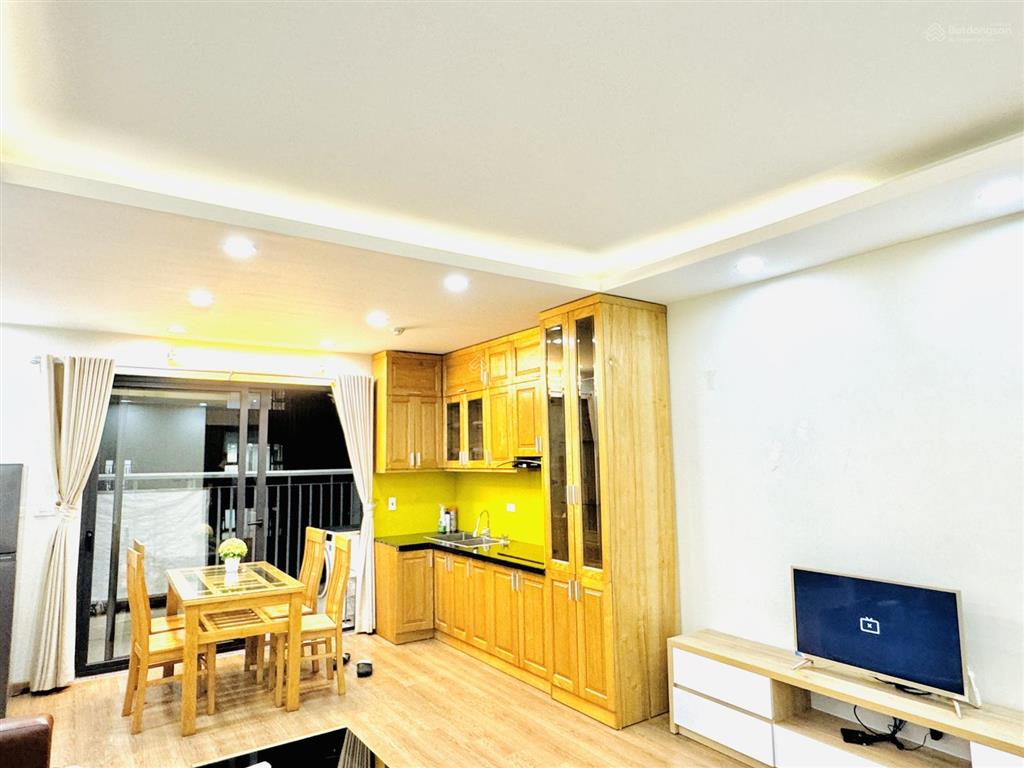 Cho thuê chcc central field trung kính, 2n2vs, 70m2, full nội thất, giá chỉ 14tr.  0982 637 ***