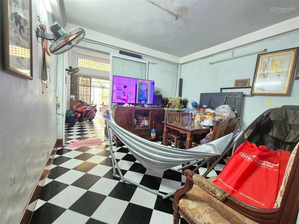 Nhà riêng nở hậu vuông gần gấp đôi, 6pn, 3wc, 67m2, hẻm xe hơi vào tận nhà q. 11