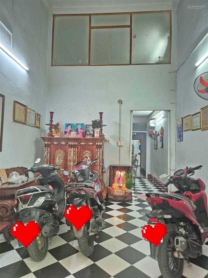 Nhà riêng nở hậu vuông gần gấp đôi, 6pn, 3wc, 67m2, hẻm xe hơi vào tận nhà q. 11