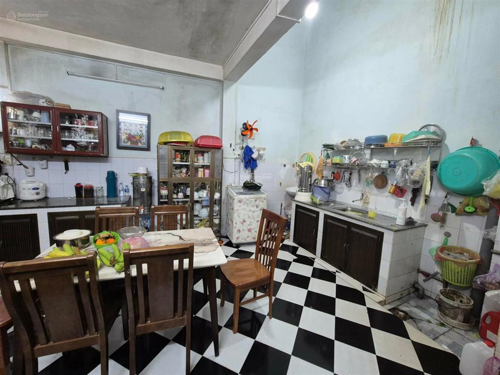 Nhà riêng nở hậu vuông gần gấp đôi, 6pn, 3wc, 67m2, hẻm xe hơi vào tận nhà q. 11