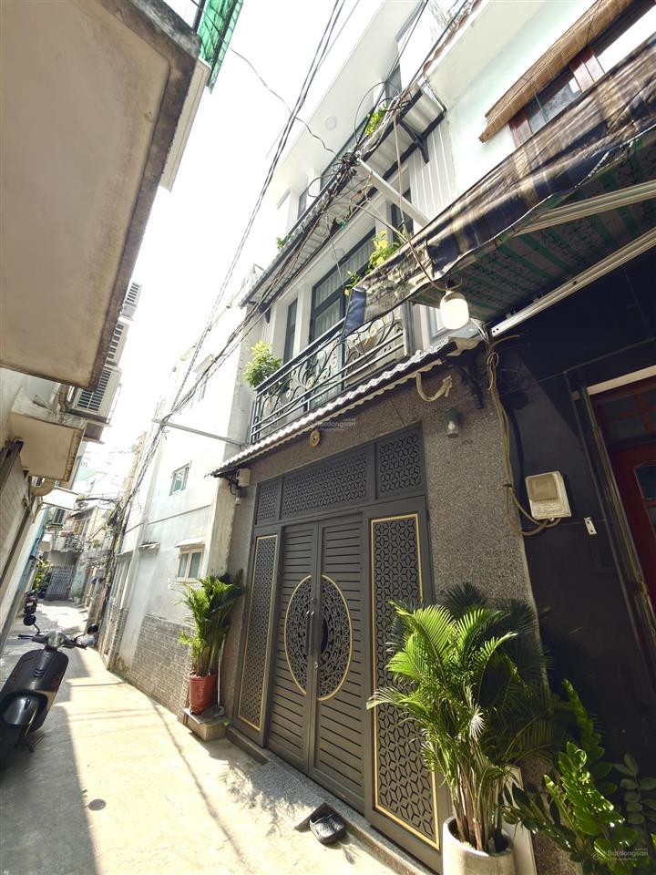 Nhà 4 tầng hẻm 4m lý thường kiệt trung tâm tân bình chỉ 8.5 tỷ