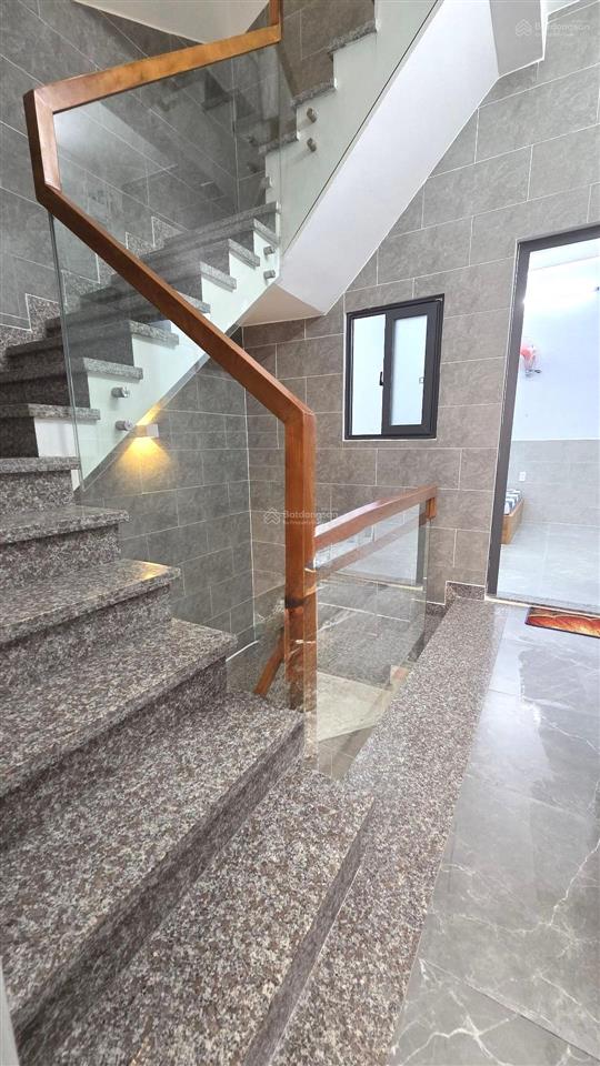 Nhà 4 tầng hẻm 4m lý thường kiệt trung tâm tân bình chỉ 8.5 tỷ