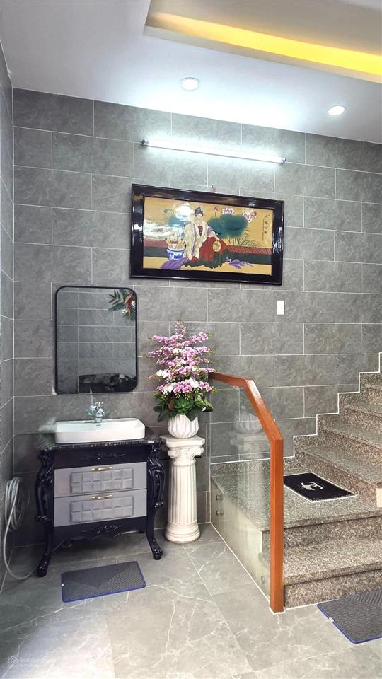 Nhà 4 tầng hẻm 4m lý thường kiệt trung tâm tân bình chỉ 8.5 tỷ