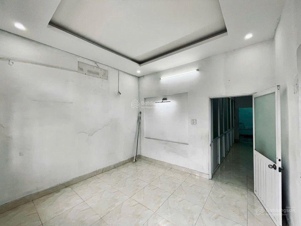 Cách mạng tháng tám f tân sơn nhất dt 61m2 giá 9.4tỷ còn tl hxh