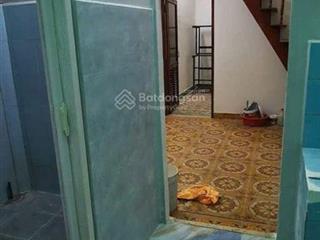 Nhà cao thắng 4 tầng ngay trung tâm q3 f vườn lài. cho thuê 12tr 26m2 .giá 5.9tỷ tl