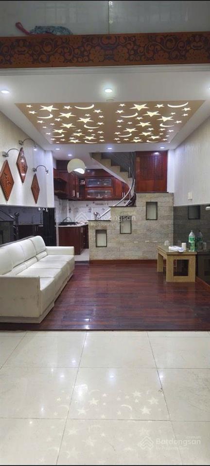Nhà cao thắng 5 tầng hẻm xe hơi 5m .ngay chợ dòng tiền 3001 năm dt 32.m2.bán 8.5tỷ