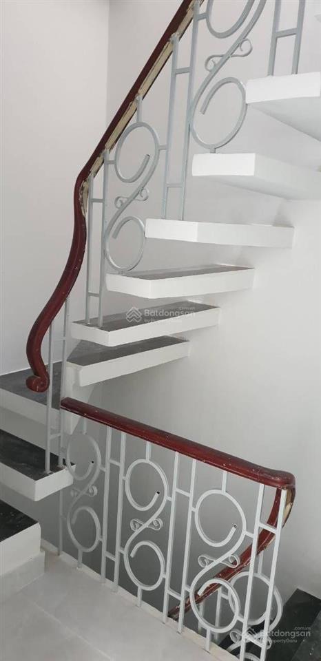 Đường hòa hưng trung tâm q10 khu vực mua bán đông đúc f hòahưng .18m2 .4 tầng .bán 3.6tỷ tl
