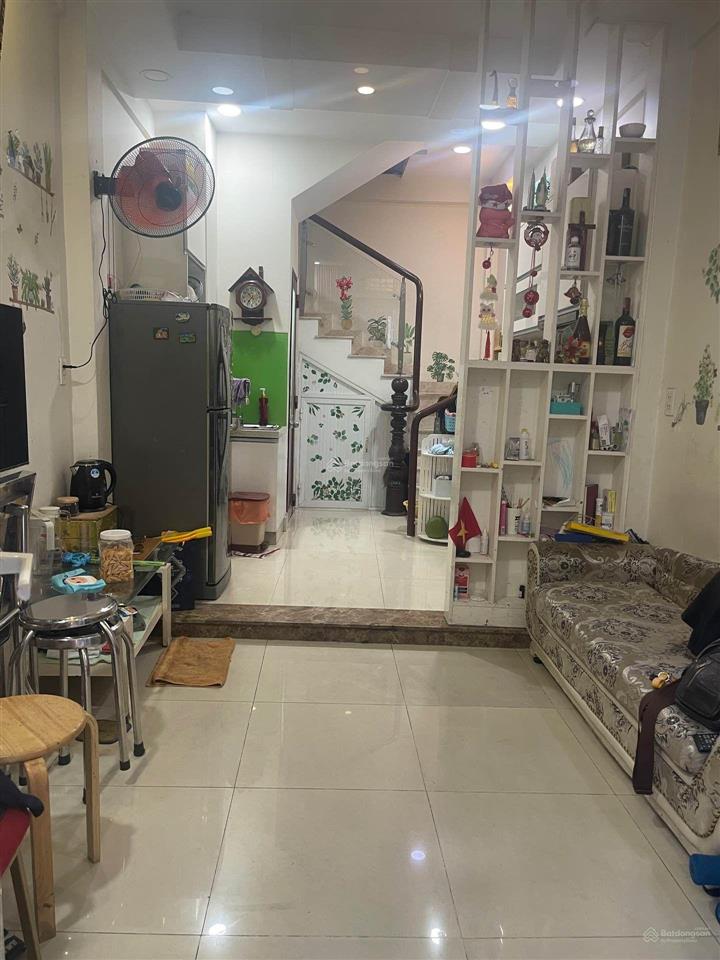 Khu vực khu vực hiếm nhà bán ngô gia tự q10 f vườn lài dt 25m2 ngang 3m dài 8m bán 5.5tỷ còn tl