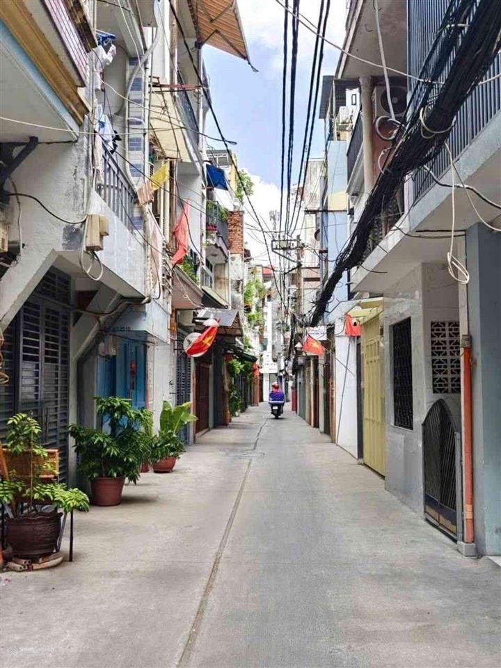 Cách mạng tháng tám 1siêu phẩm q3 hẻm 5m.ngay nguyễn đình chiểu dt 32m2 (3.2m.10m) bán 8.99tỷ ctl