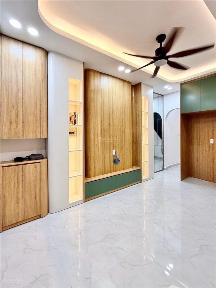 Chơi q1.nằm q3 .ăn q5 tt võ văn tần sát mặt tiền đường dt 27m2 bán nhà đẹp 4 tầng btct. 4.95tỷ tl