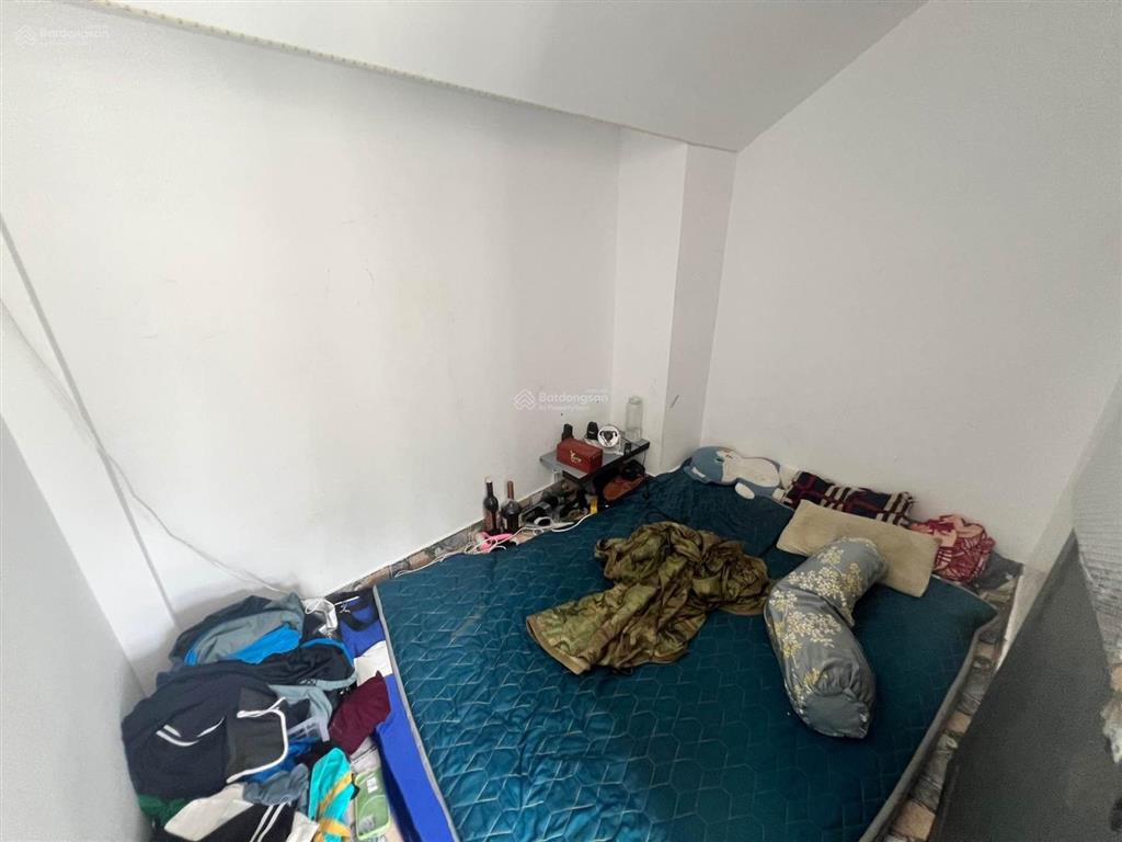 Nhà bán cách mạng tháng tám f hòa hưng dt 28 m2. 3 tầng giá bán 3.95 tỷ tl
