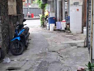 Vài căn bước ra mặt tiền đường vĩnh viễn f vườn lài dt 35m2. 5.5m 12m .bán 4.18tỷ tl
