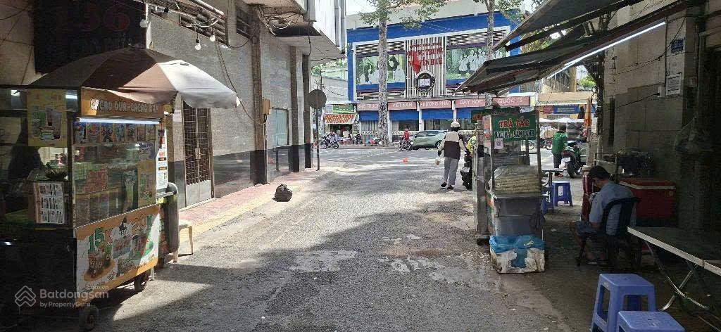 Mặt tiền lô góc chung cư nguyễn tri phương f an đông dt sàn 106m.3.9m.20m .1trệt 1lầu bán 10tỷ