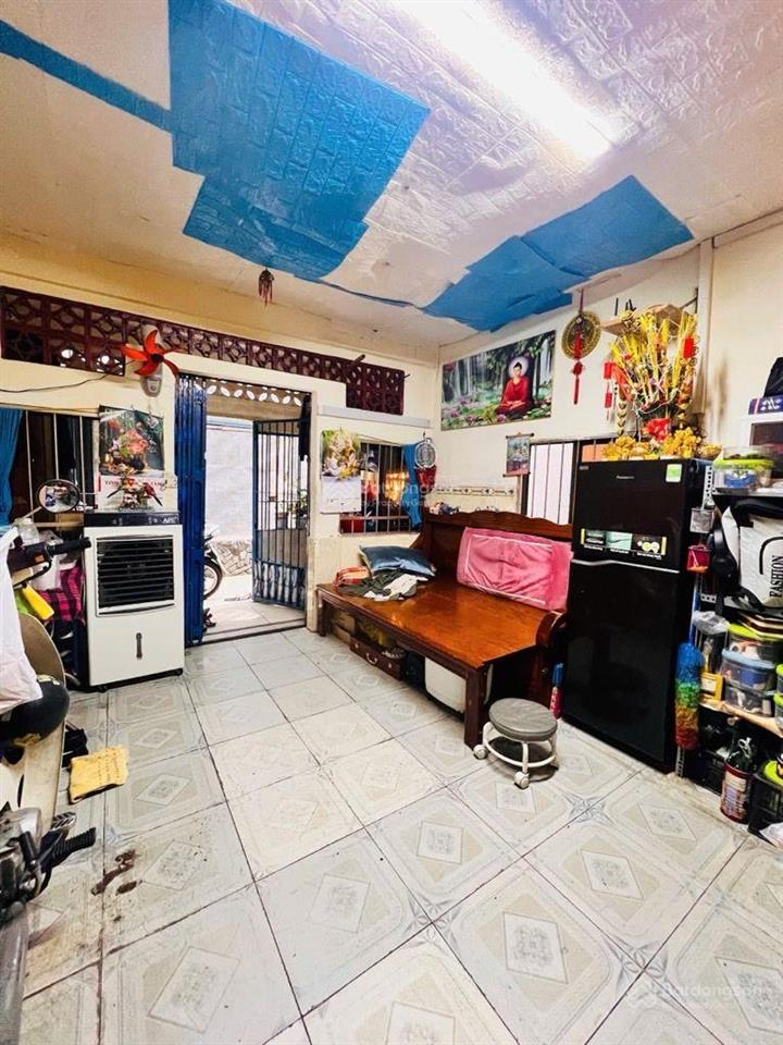 Ngay trung tâm quận 10. nhà đi bộ 5 phút tới chợ hòa hưng hẻm thông dt 50m² giá 6.3 tỷ
