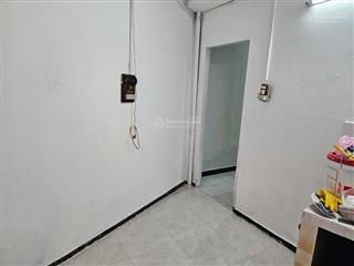 Nhà hiếm trong phân khúc.hẻm xe hơi vào nhà f hòa hưng dt lớn 69m2 (5m 15m)bán 8.1tỷ tl