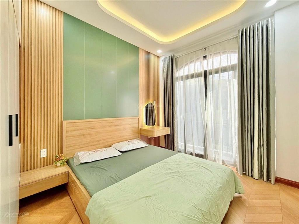 Dt sử dụng 95m² ngay phường bàn cờ võ văn tần 4 tầng trung tâm q3 nội thất sang xịn. 4.95 tỷ tl