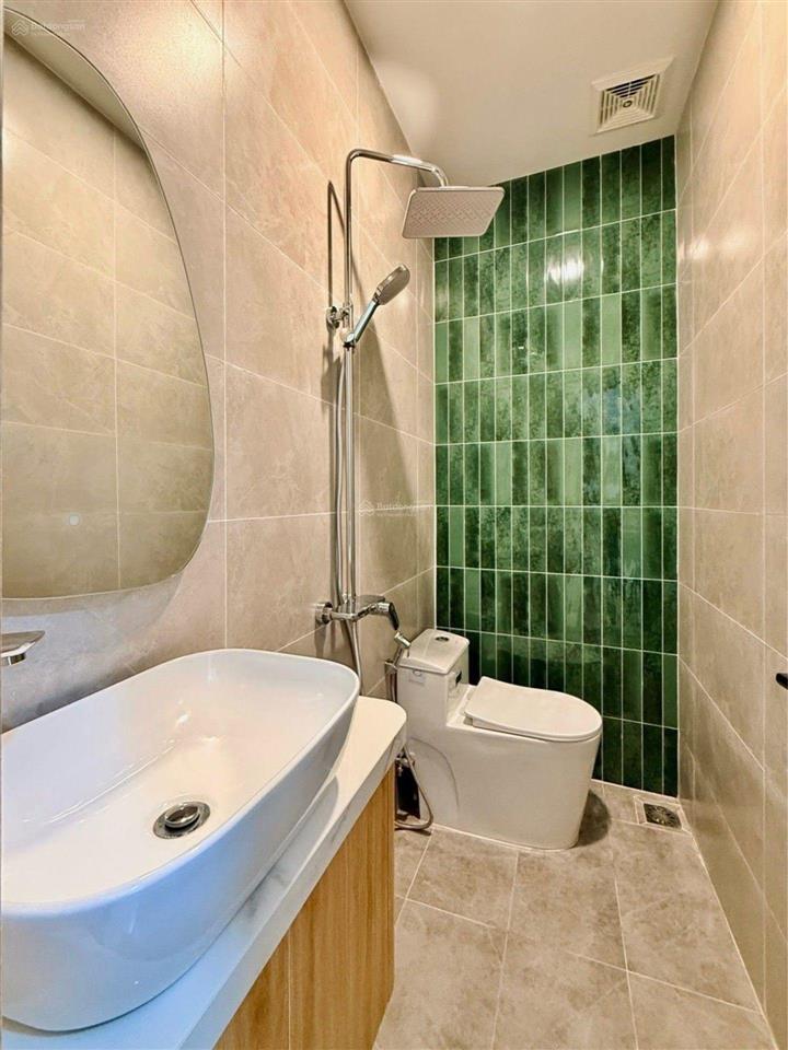 Dt sử dụng 95m² ngay phường bàn cờ võ văn tần 4 tầng trung tâm q3 nội thất sang xịn. 4.95 tỷ tl