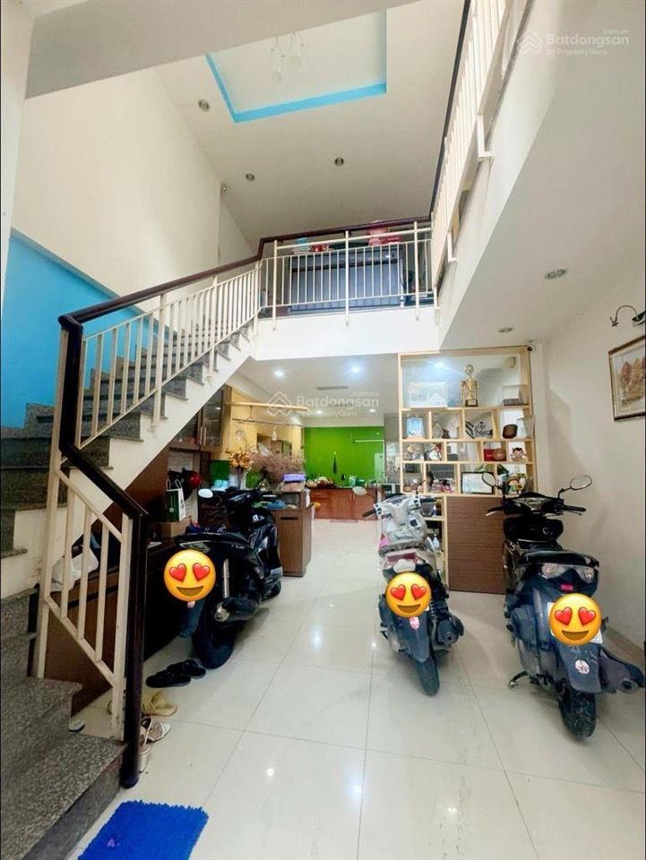 Để có cuộc sống công việc làm ổn định .anh .chị hãy xem căn nhà.nầy nha dt 52m2 4tầng gía 8tỷ tl