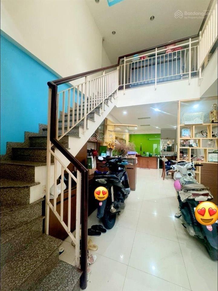 Để có cuộc sống công việc làm ổn định .anh .chị hãy xem căn nhà.nầy nha dt 52m2 4tầng gía 8tỷ tl