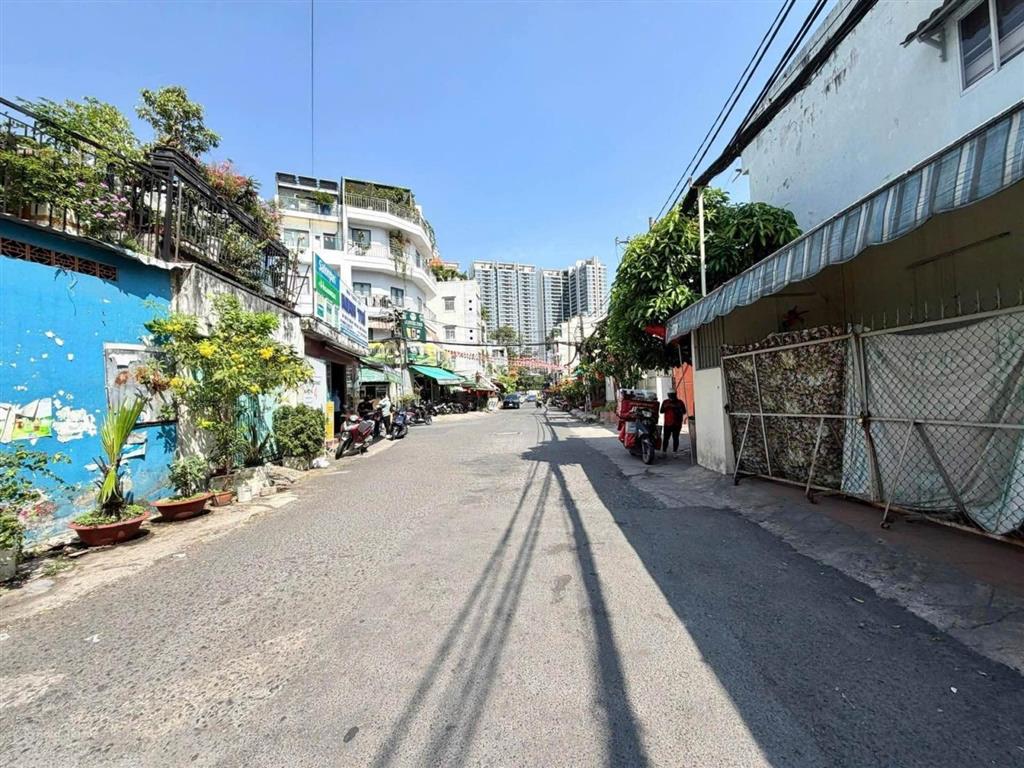Hiếm nhà bán khu vực nhà ở không khí trong sạch fnhòa hưng .vài căn ra hẻm xe tải dt 38m2 bán 6.8t