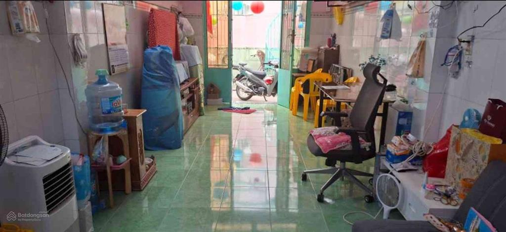 Căn nhà nằm trên vị trí cực kỳ đắt địa ngay q3. chợ bàn cờ .khu ẩm thực về đêm dt 58m2 gía 7tỷ tl