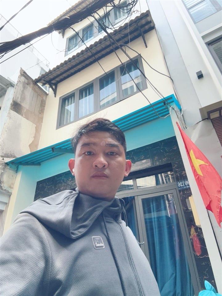 Nguyễn đình chiểu ngay chợ bàn cờ .hiếm nhà bán dt .44.m2 .3tầng btct hẻm xe hơi vip q3 gía 9.5tỷ