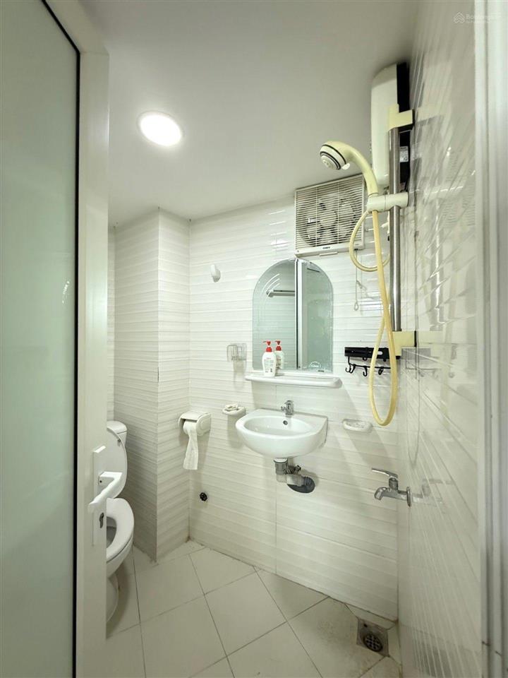 Khu vip cao thắng q10. p hòa hưng.. hẻm trước nhà hơn 3m .nhà mới đẹp vào ở ngay dt 53m2 bán 6.5 tỷ