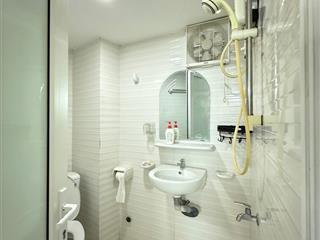 Khu vip cao thắng q10. p hòa hưng.. hẻm trước nhà hơn 3m .nhà mới đẹp vào ở ngay dt 53m2 bán 6.5 tỷ