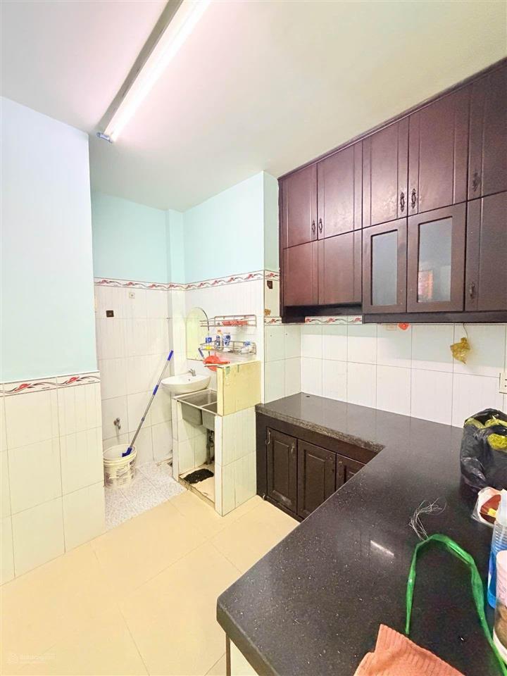 Siêu phẩm q3 ngay nguyễn đình chiểu cmt8 .hiếm nhà bán hẻm 4m gần mặt tiền đường .dt 32m2.bán 8.5tỷ