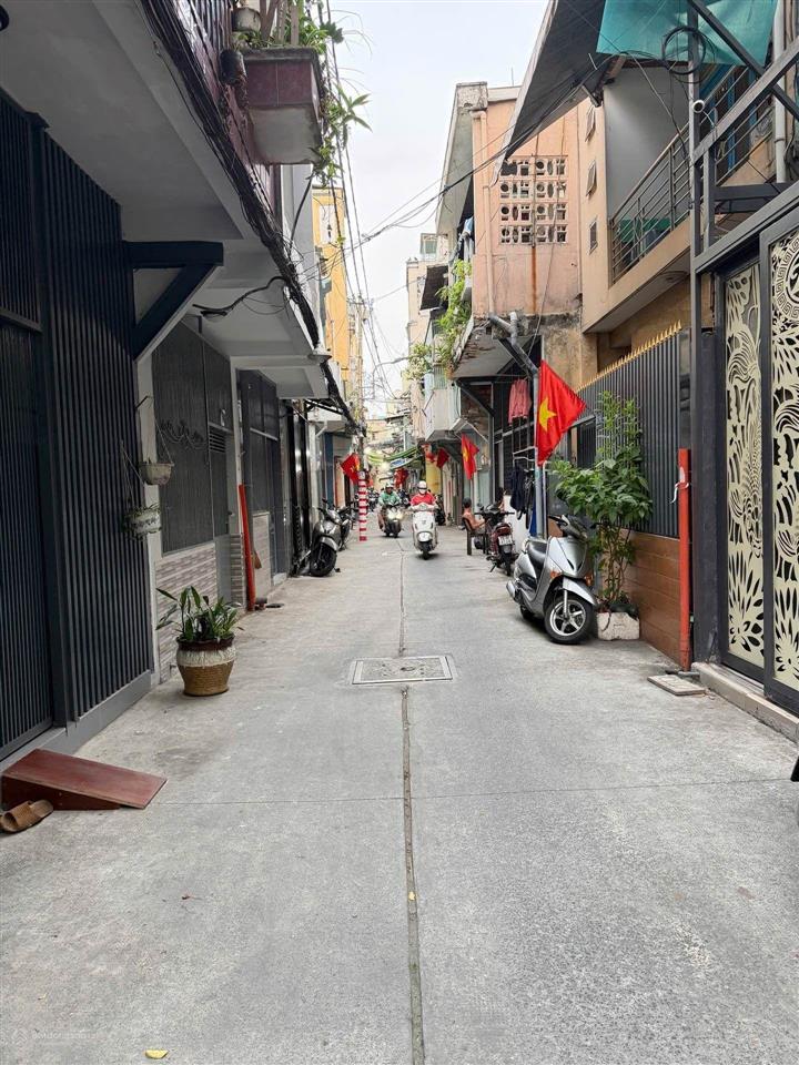 Siêu phẩm q3 ngay nguyễn đình chiểu cmt8 .hiếm nhà bán hẻm 4m gần mặt tiền đường .dt 32m2.bán 8.5tỷ