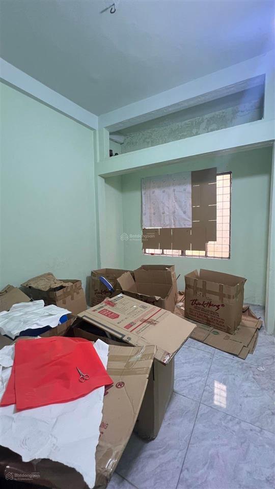 Dt 3m.14m(dt sử dụng 99.6m) 3tầng. sư vạn hạnh q10.20m ra mặt tiền đường.gần ngã 7 .bán 6.5tỷ