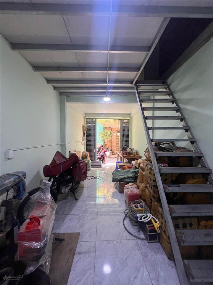 Dt 3m.14m(dt sử dụng 99.6m) 3tầng. sư vạn hạnh q10.20m ra mặt tiền đường.gần ngã 7 .bán 6.5tỷ