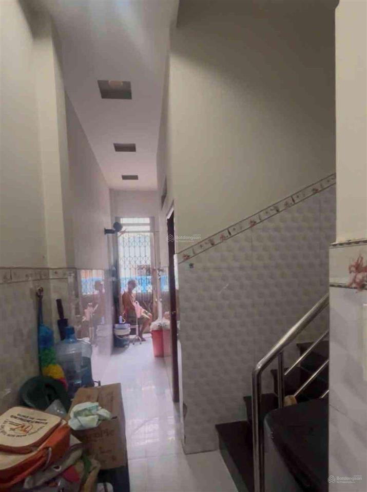 Nhà 2mặt hẻm trần hưng đao q5.hẻm trước 20m.2tầng 3phòng ngủ.2 mặt hẻm trước sau gía 6.8tỷ