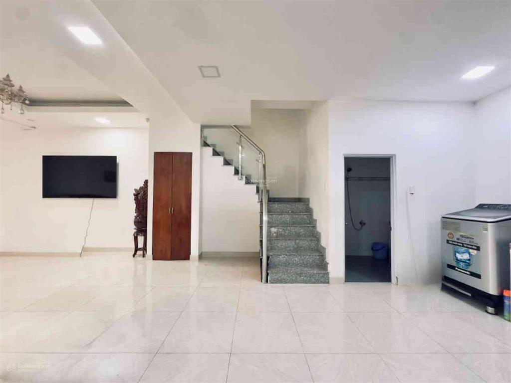 90 triệu mét vuông .bùi thị xuân trung tâm tân bình .dt khủng 86m2 góc 2mặt .nở hậu gía 7.8 tỷ tl