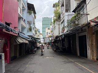 Siêu phẩm q3 ngay đường. chợ bàn cờ .phố ẩm thực đêm. xe hơi ngủ trong nhà .dt 32m2 giá 6.4 tỷ tl