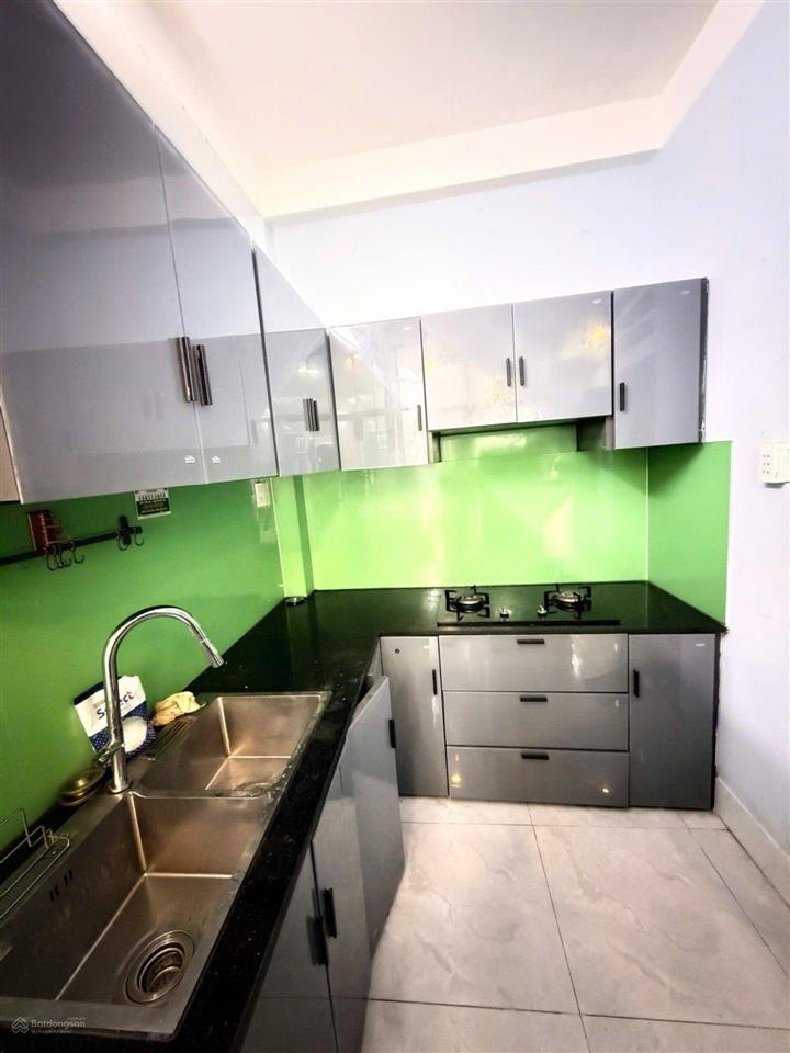 Nguyễn thiện thuật căn sau mặt tiền đường bàn cờ. hẻm rộng. dt 35m2. 4 tầng btct bán 9,1 tỷ tl