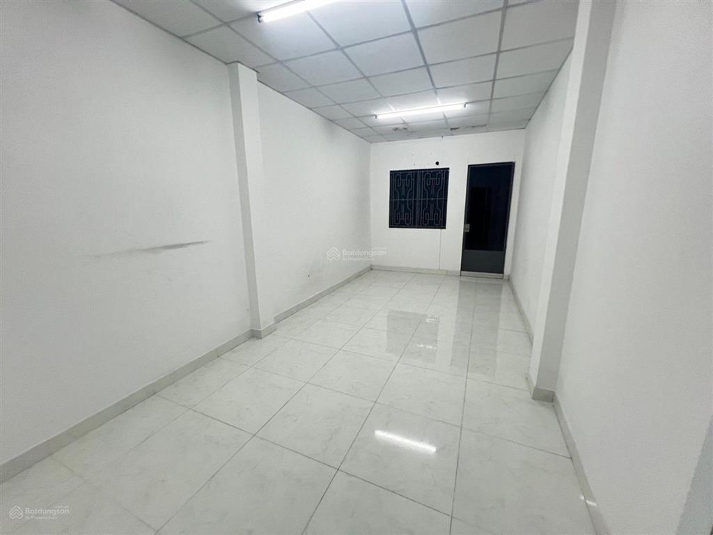 Siêu phẩm. đường 3/2, q.10. hẻm xe hơi 4.6m ô tô vào nhà. dt 41m2. 3.1m  13.4m. bán 8.5 tỷ
