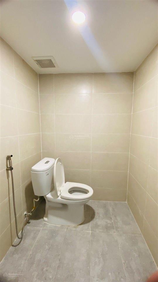 Hòa hưng sát bên clb lan anh. nhà mới ở ngay. hẻm rộng xe tải. 52m2. 3 tầng btct. bán 6.35 tỷ