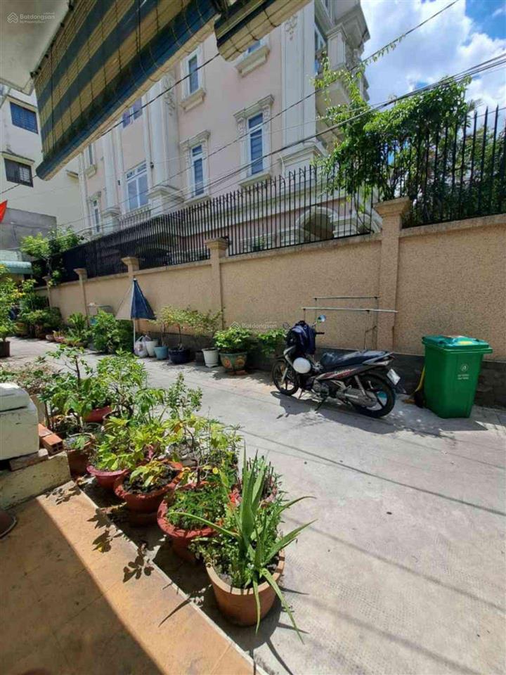 Hòa hưng quận 10 ..không vướng tod .sau nầy ngay ga metro bến thành tham lương số 2 dt 42m2 giá 6tỷ