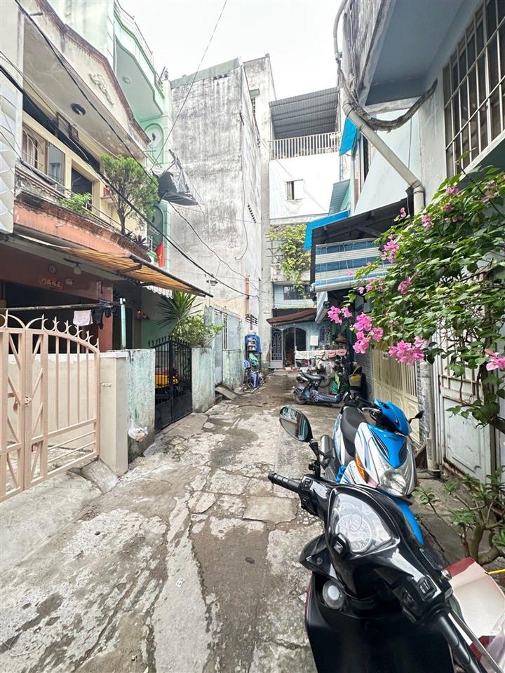  lê hồng phong 65m2 sát mặt tiền đường quận 5 chỉ 7 tỷ. 2 tầng 5m x 13m